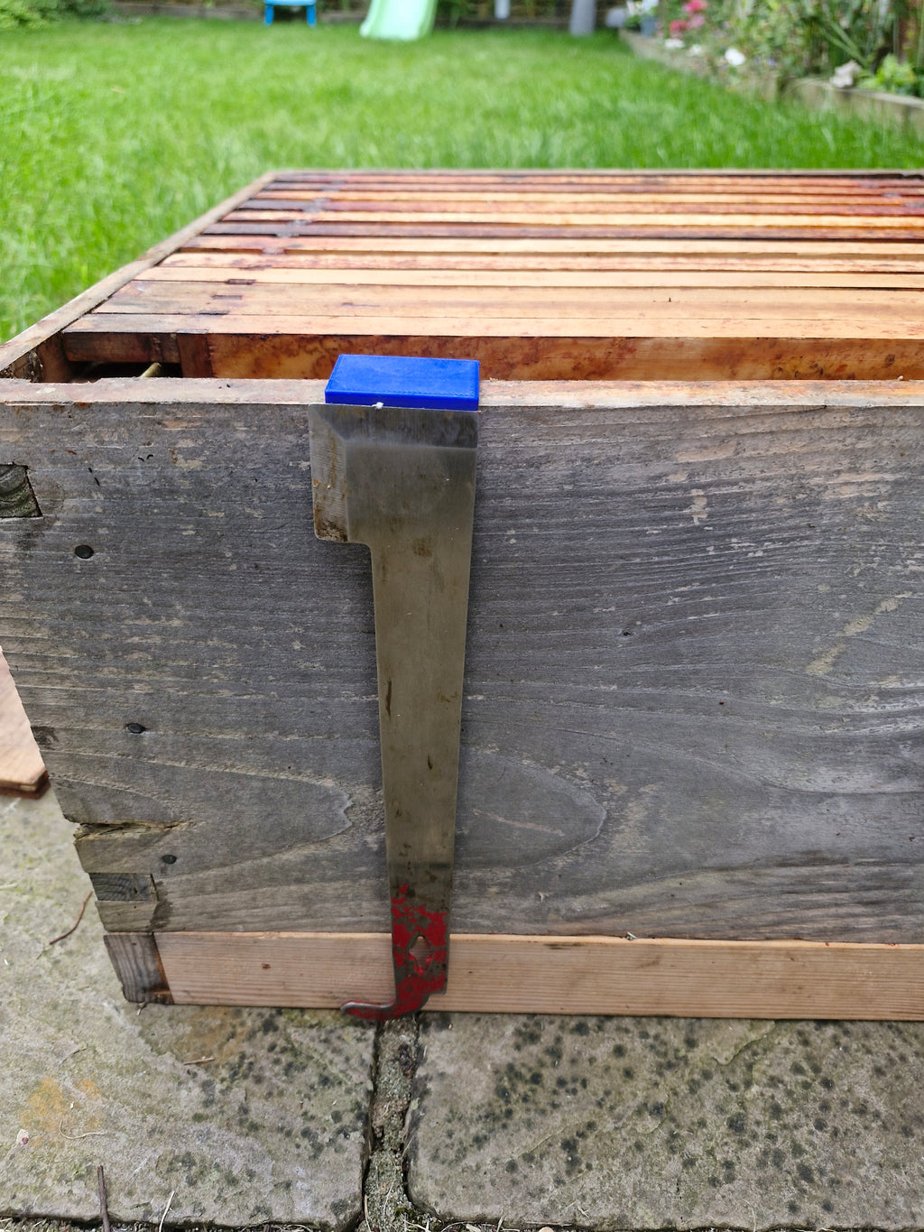 Bee Hive Tool Magnetic Holder/support clip
