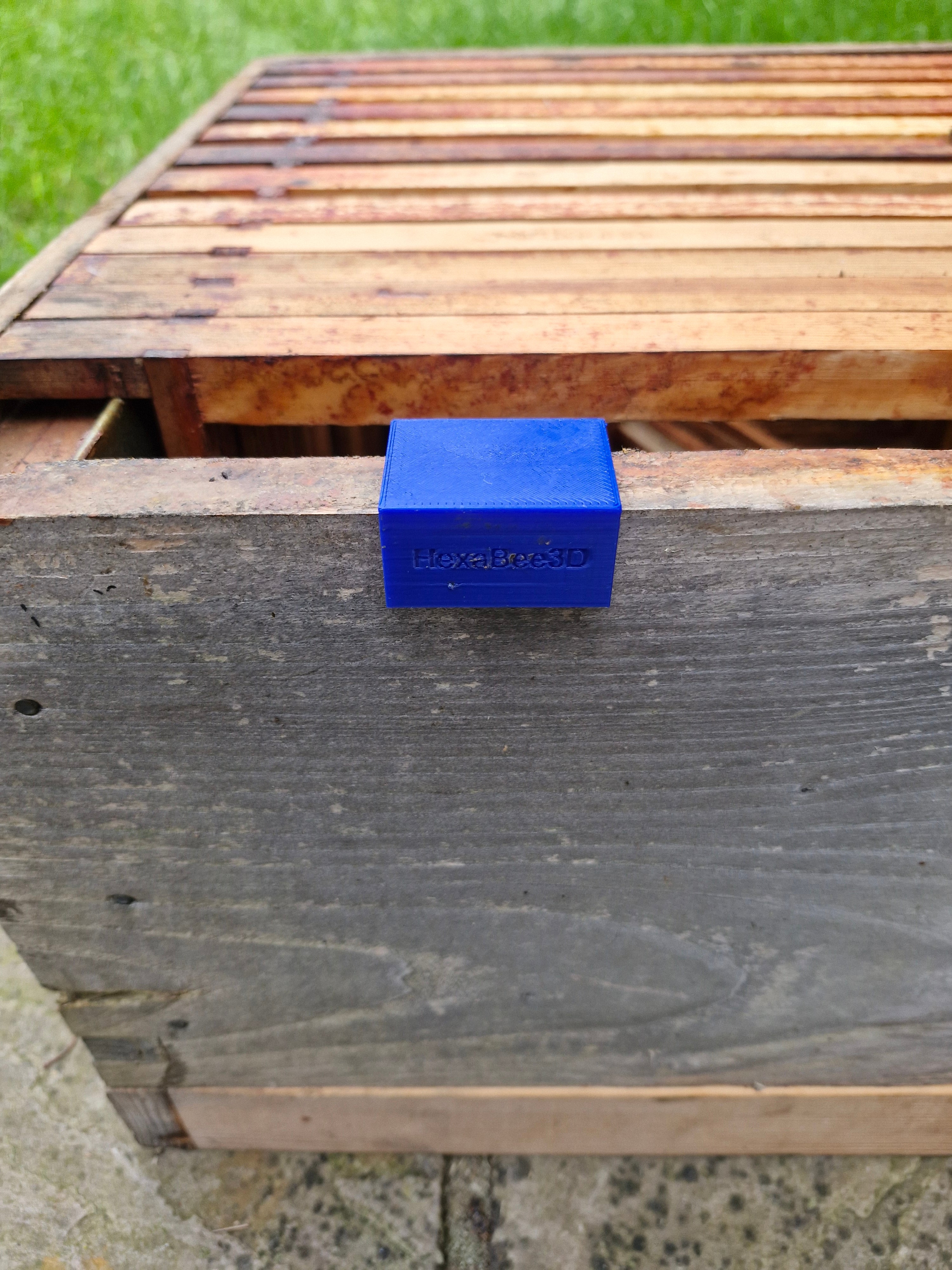 Bee Hive Tool Magnetic Holder/support clip