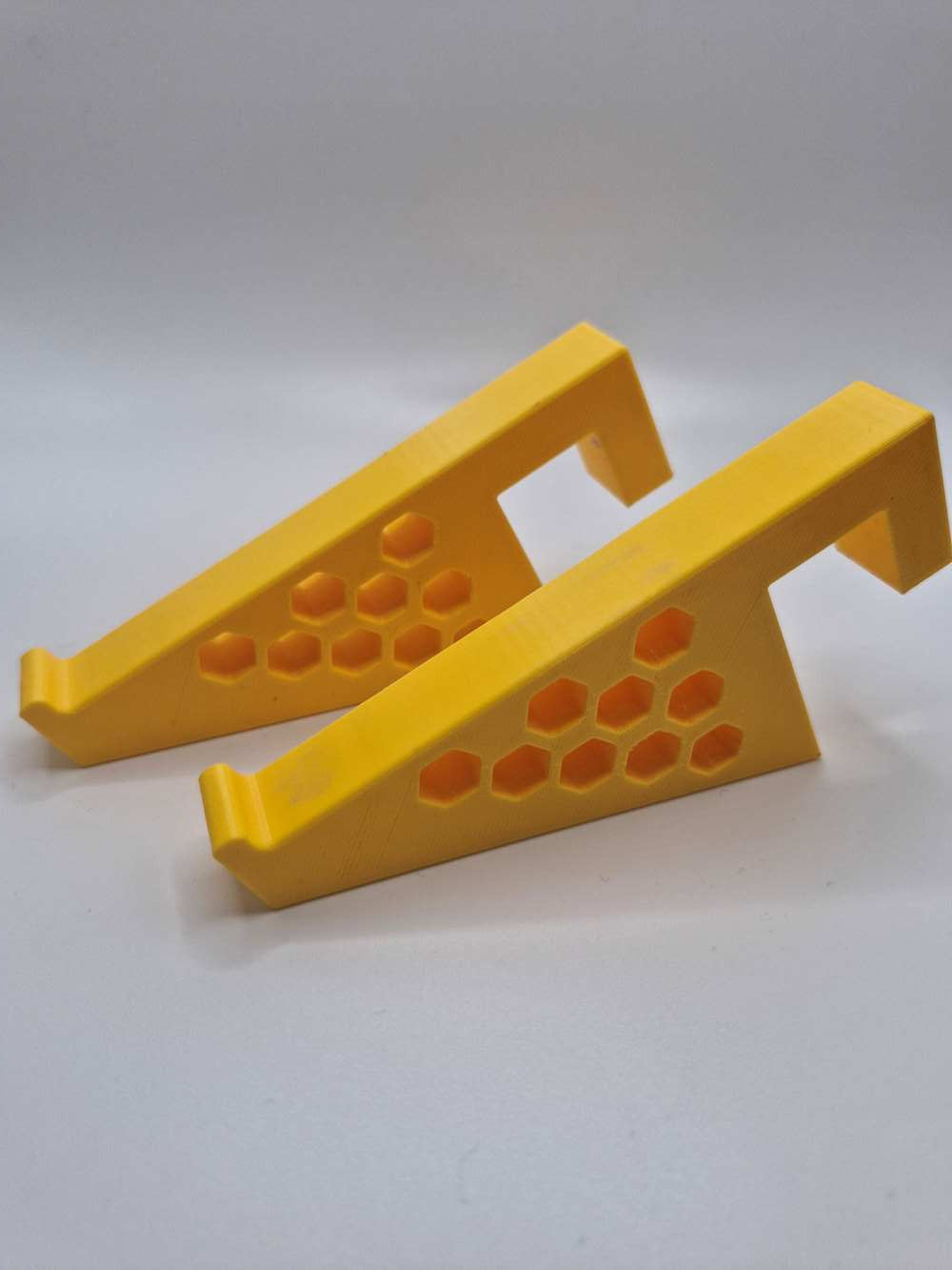 Bee Frame Support Holder Beekeeping (Holds 2 Frames) comes as a pair