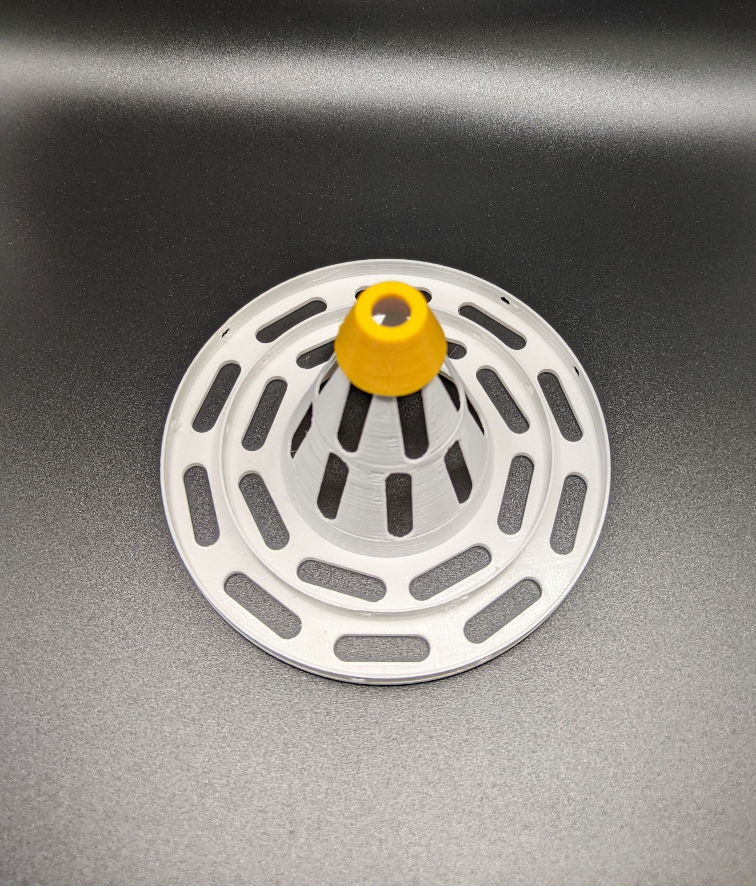 Round Asian Hornet trap (workers and Queen trap), works with Hole Saw Drill bit