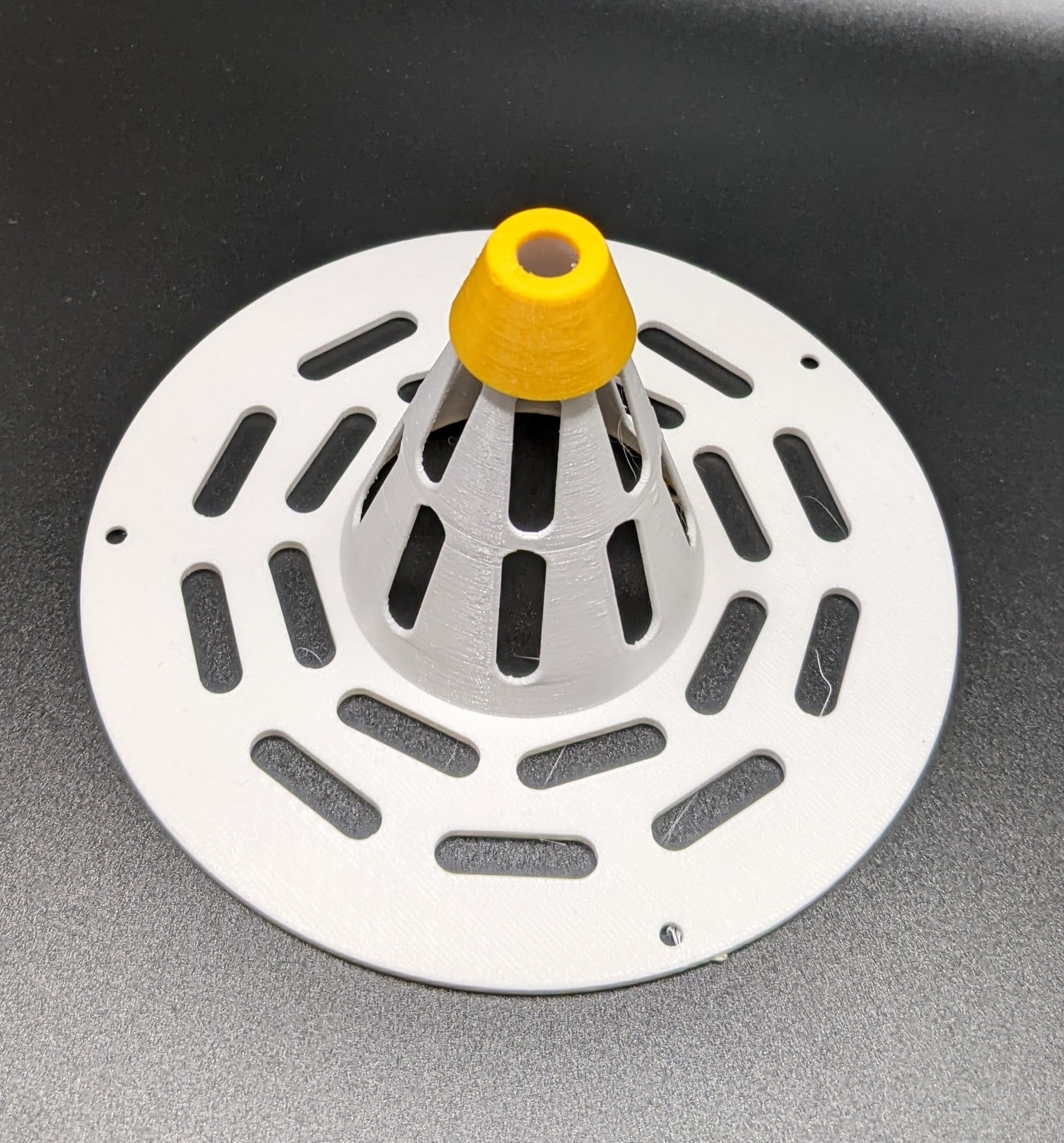Round Asian Hornet trap (workers and Queen trap), works with Hole Saw Drill bit